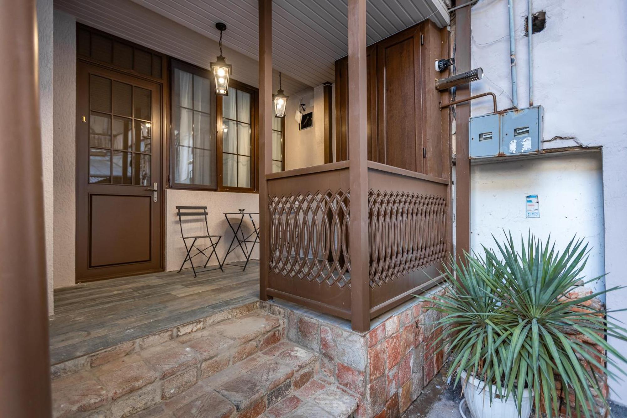 Cozy Baity Tbilisi Apartment ภายนอก รูปภาพ